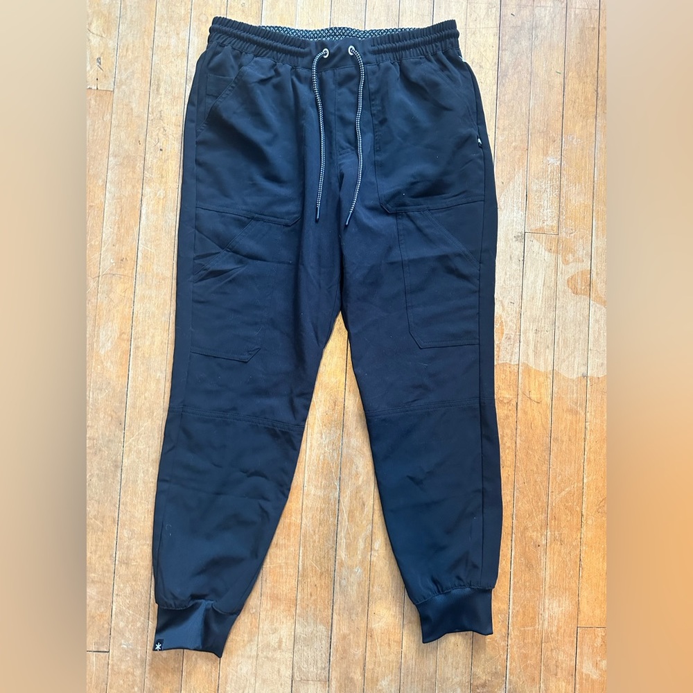 Women’s Black Jogger Scrubs